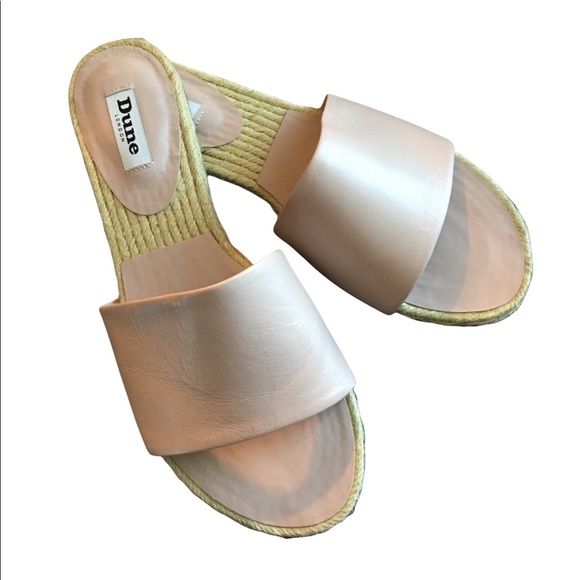 NWOT Dune London Slides - Picture 1 of 6